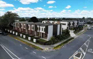 4/53 Avenue Road, Otahuhu