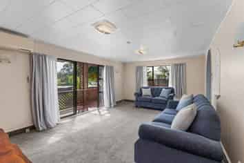 19 Sunshine Avenue, Paraparaumu