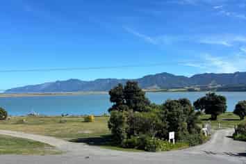 20 Lake Ferry Road, Martinborough