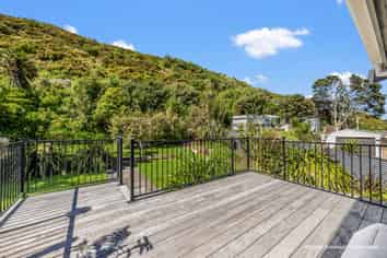 20 Lake Ferry Road, Martinborough