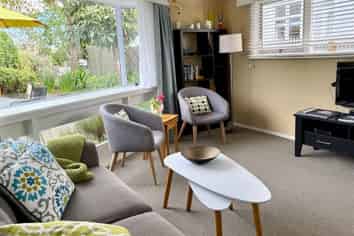 1/6 Shakespeare Walk, The Wood