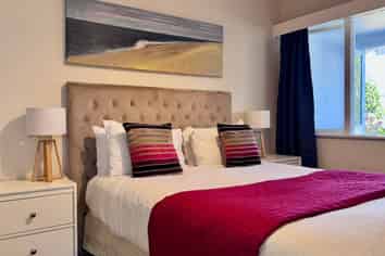 1/6 Shakespeare Walk, The Wood