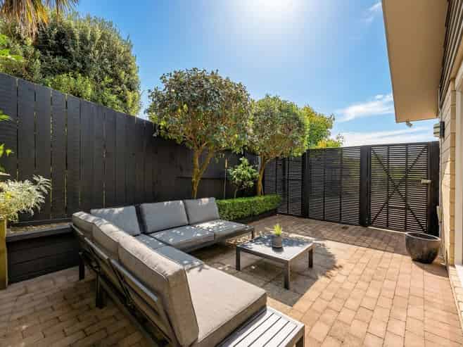 5A Simmonds Grove, Greerton