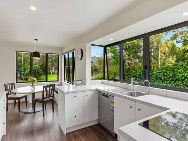 5 Hurworth Grove, Waikanae