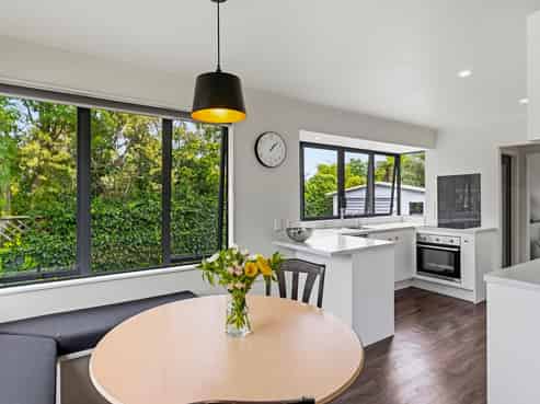 5 Hurworth Grove, Waikanae