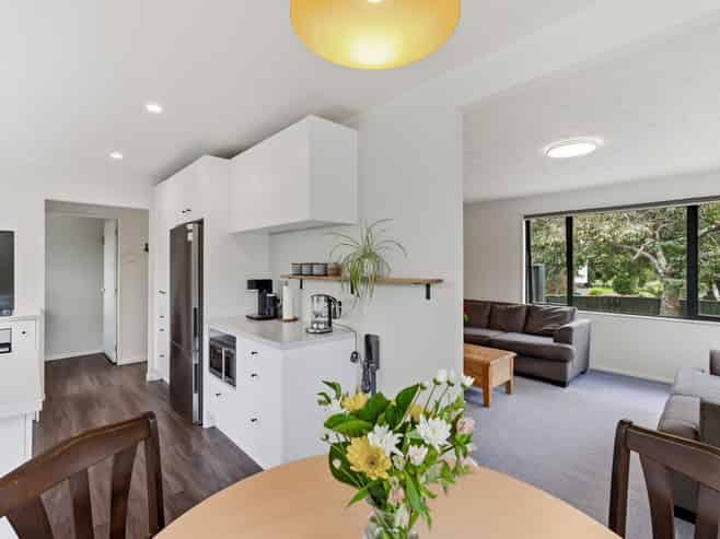 5 Hurworth Grove, Waikanae