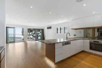 L2/345 Tamaki Drive, Saint Heliers