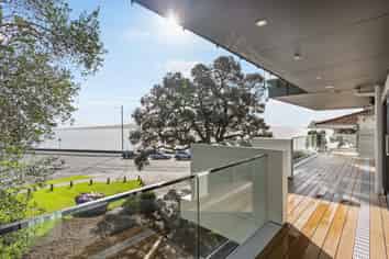 L2/345 Tamaki Drive, Saint Heliers