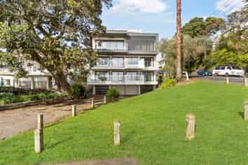 L2/345 Tamaki Drive, Saint Heliers