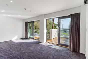 L2/345 Tamaki Drive, Saint Heliers