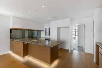 L2/345 Tamaki Drive, Saint Heliers