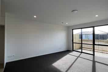 1/65 Pragma Rise, Rototuna North