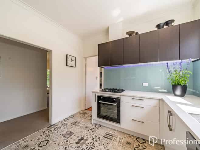 51 Rossiter Avenue, Waterloo