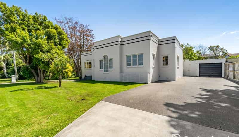 51 Rossiter Avenue, Waterloo