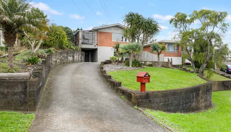 2 Dell Way, Bucklands Beach