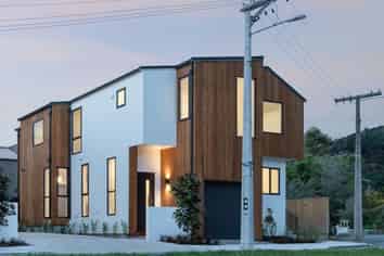 3/323 Riverside Drive, Waterloo