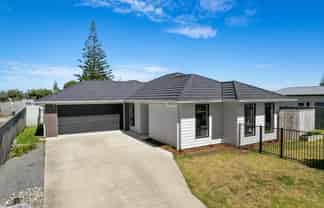 49 Seagrass Place, Otaki Beach