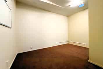 High Stud with Secure Yard | 293 m2