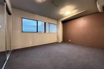 High Stud with Secure Yard | 293 m2