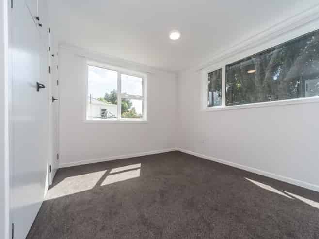 1/50 Calabar Road , Miramar