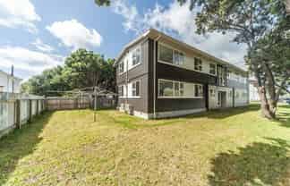 1/50 Calabar Road , Miramar