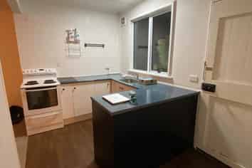2/14 Karamu Street, Strandon