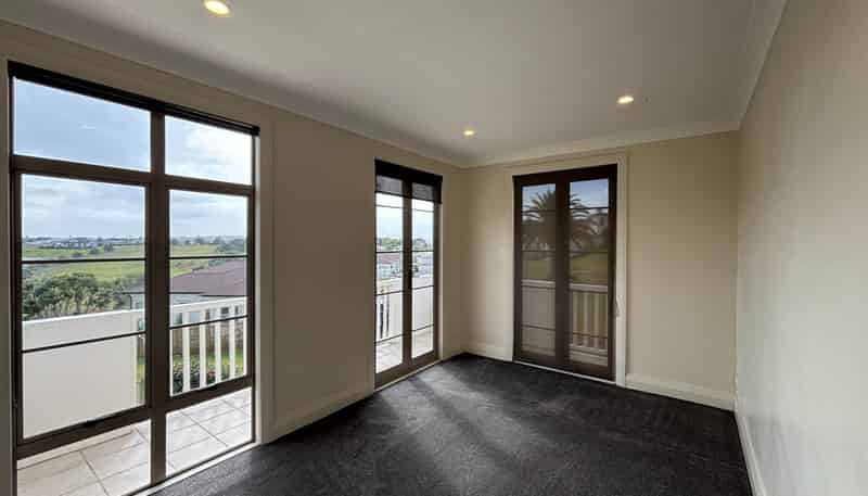 275 Pinecrest Drive, Gulf Harbour