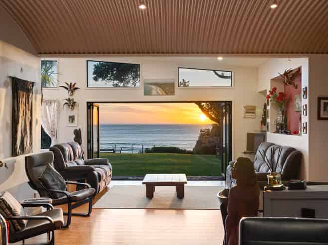 2 Tuahine Crescent, Wainui