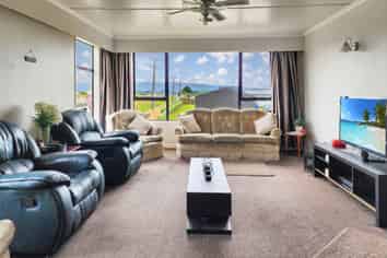 27 Bath Road, RIVERTON