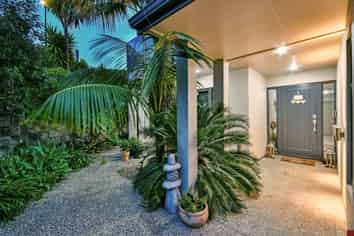 62  Gracechurch Drive, Flat Bush