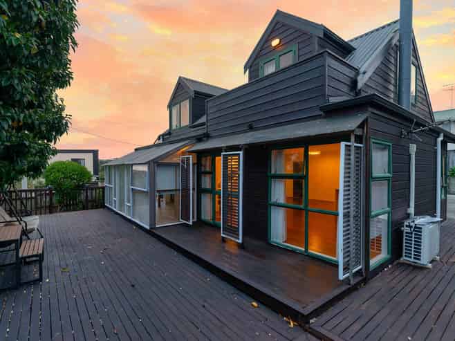 8 Marshall Laing Avenue, Mount Roskill