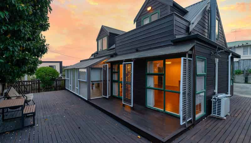 8 Marshall Laing Avenue, Mount Roskill