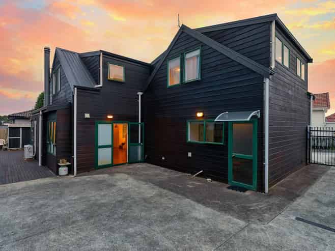 8 Marshall Laing Avenue, Mount Roskill