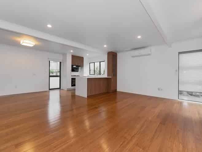 8 Marshall Laing Avenue, Mount Roskill