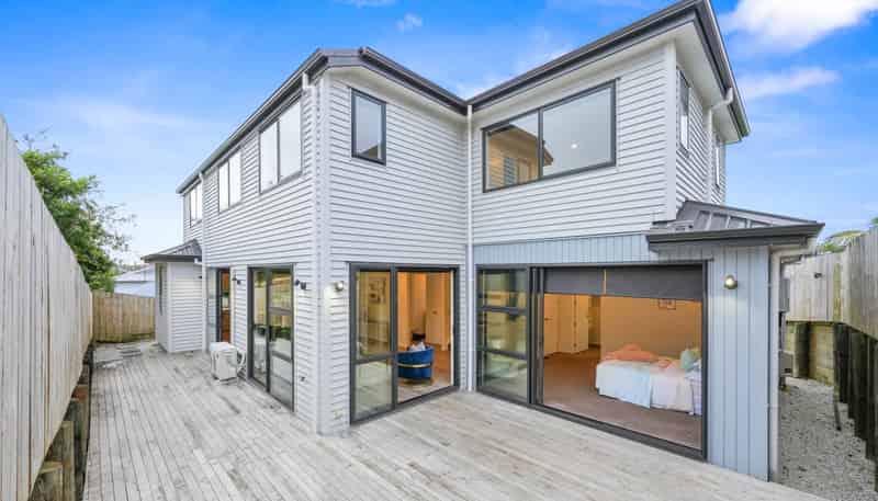 8B Corric Hill, Torbay