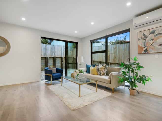 8B Corric Hill, Torbay