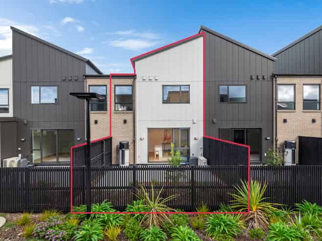 22 Waka Moana Drive, Hobsonville
