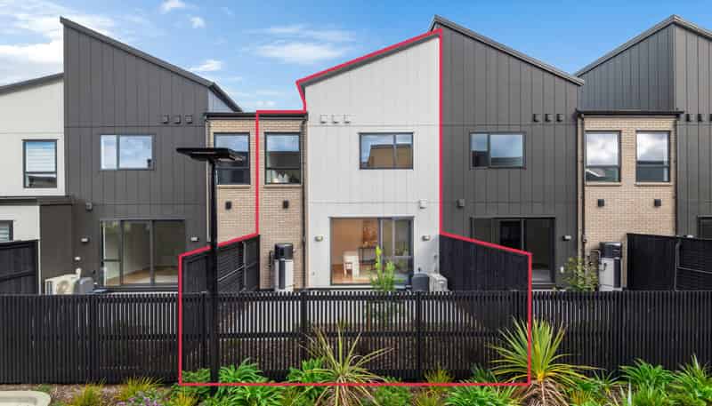 22 Waka Moana Drive, Hobsonville