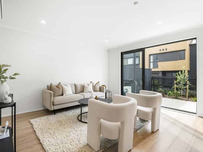 22 Waka Moana Drive, Hobsonville