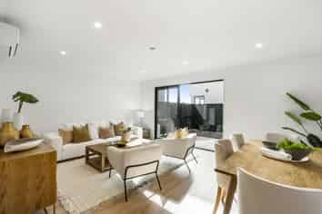 22 Waka Moana Drive, Hobsonville