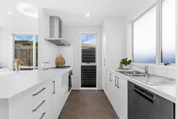 5A Kerrydale, Manurewa