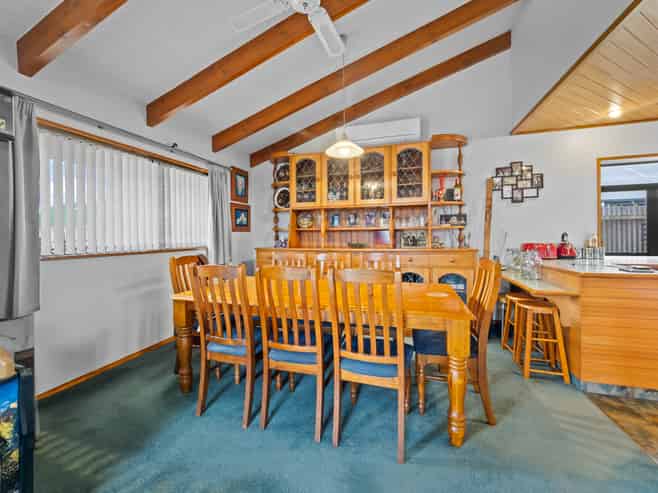 4 Ascot Place, Netherby