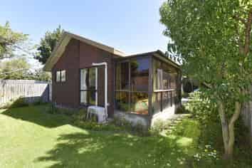 2/16B Ward Street, Addington