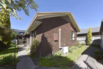 2/16B Ward Street, Addington