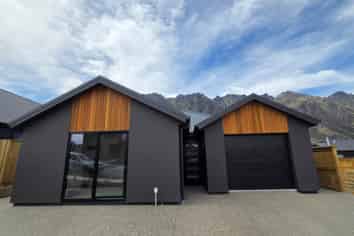 6 Foxtail Road, Jacks Point