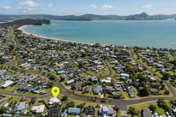 1 Hawk Hill Crescent, Cooks Beach