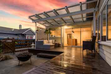 30 Woodlands Road, Parkside