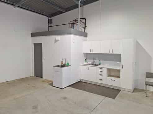 Modern Workshop / Warehouse