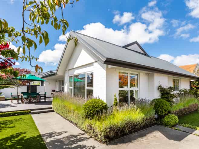 90 Winchester Street, Merivale