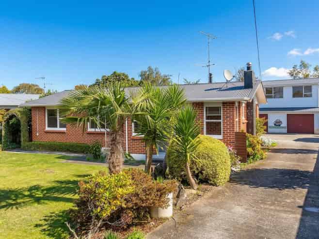 17 Philip Street, Carterton